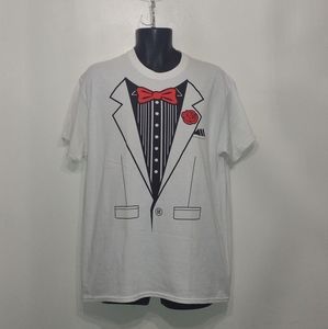 Gildan Suit Tee .